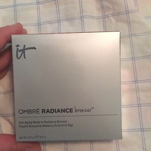 IT cosmetics bronzer